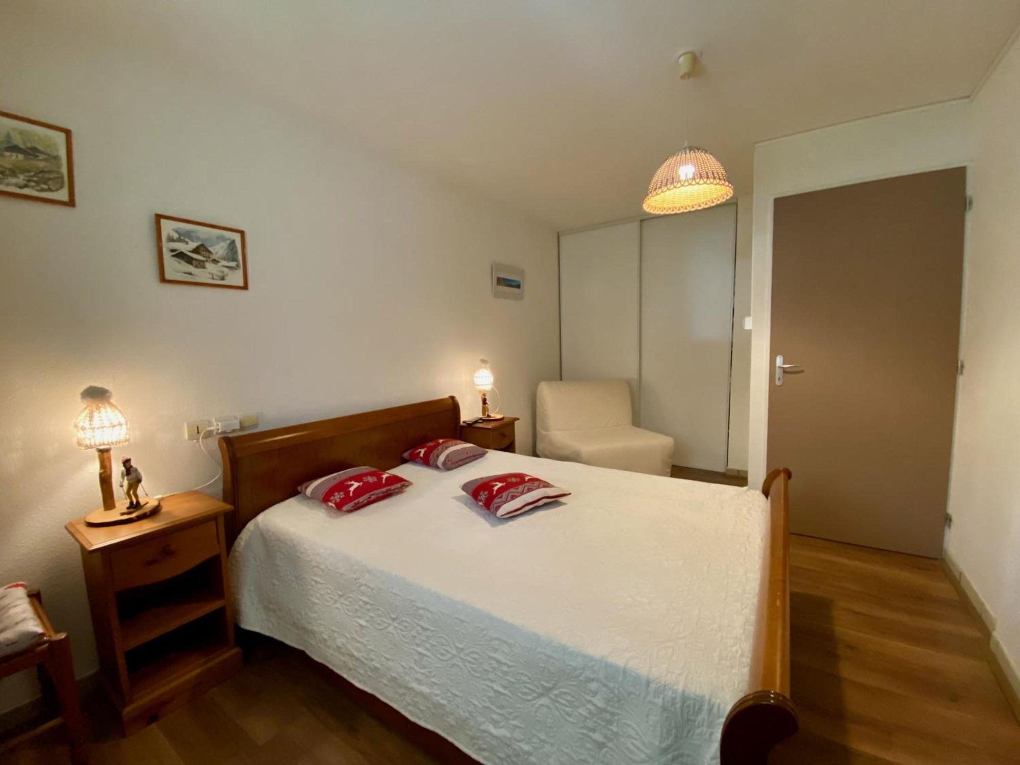 Charmant Logement De Plein Pied Avec Piscine 2* Loudenvielle Extérieur photo