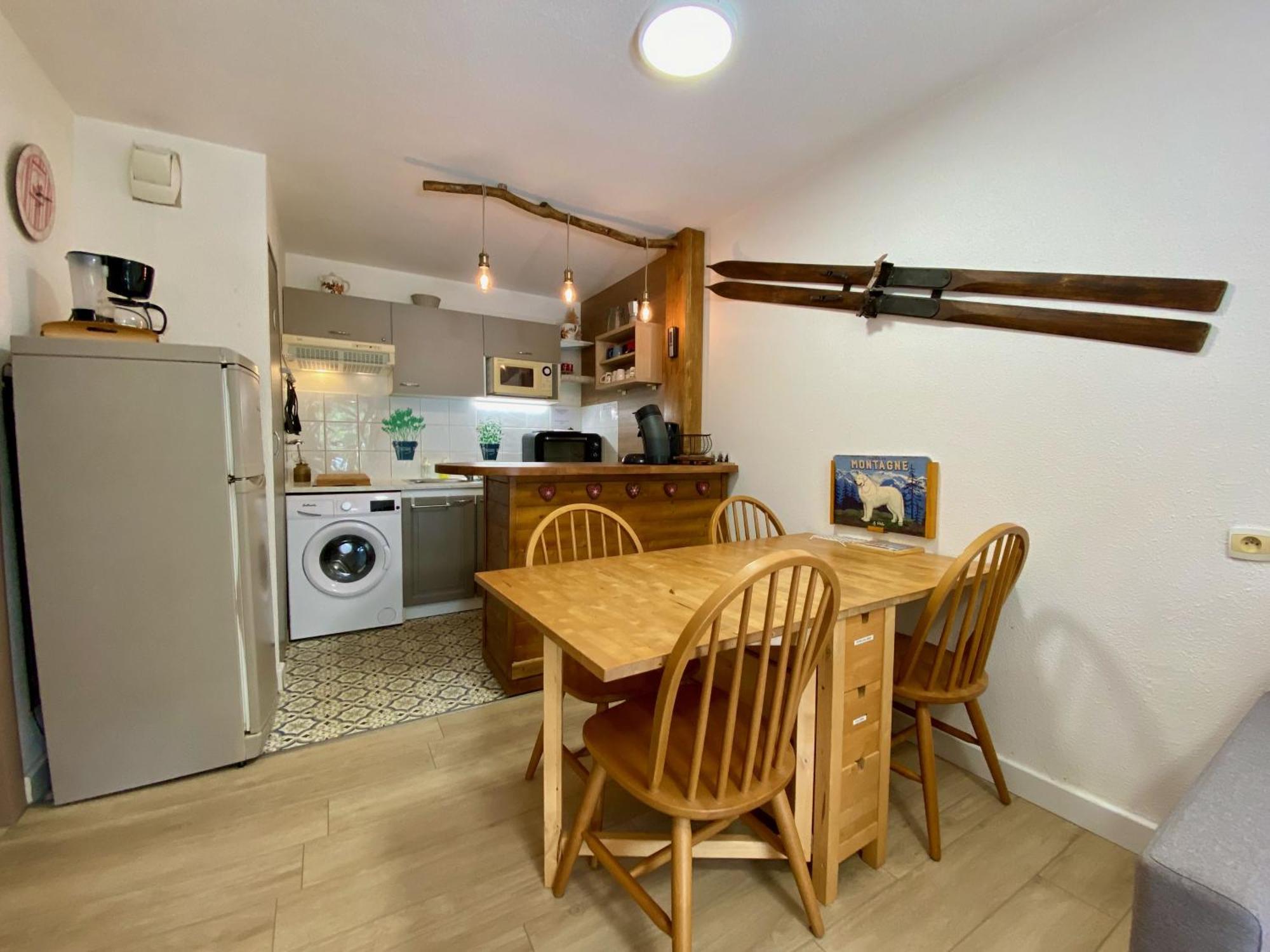 Charmant Logement De Plein Pied Avec Piscine 2* Loudenvielle Extérieur photo