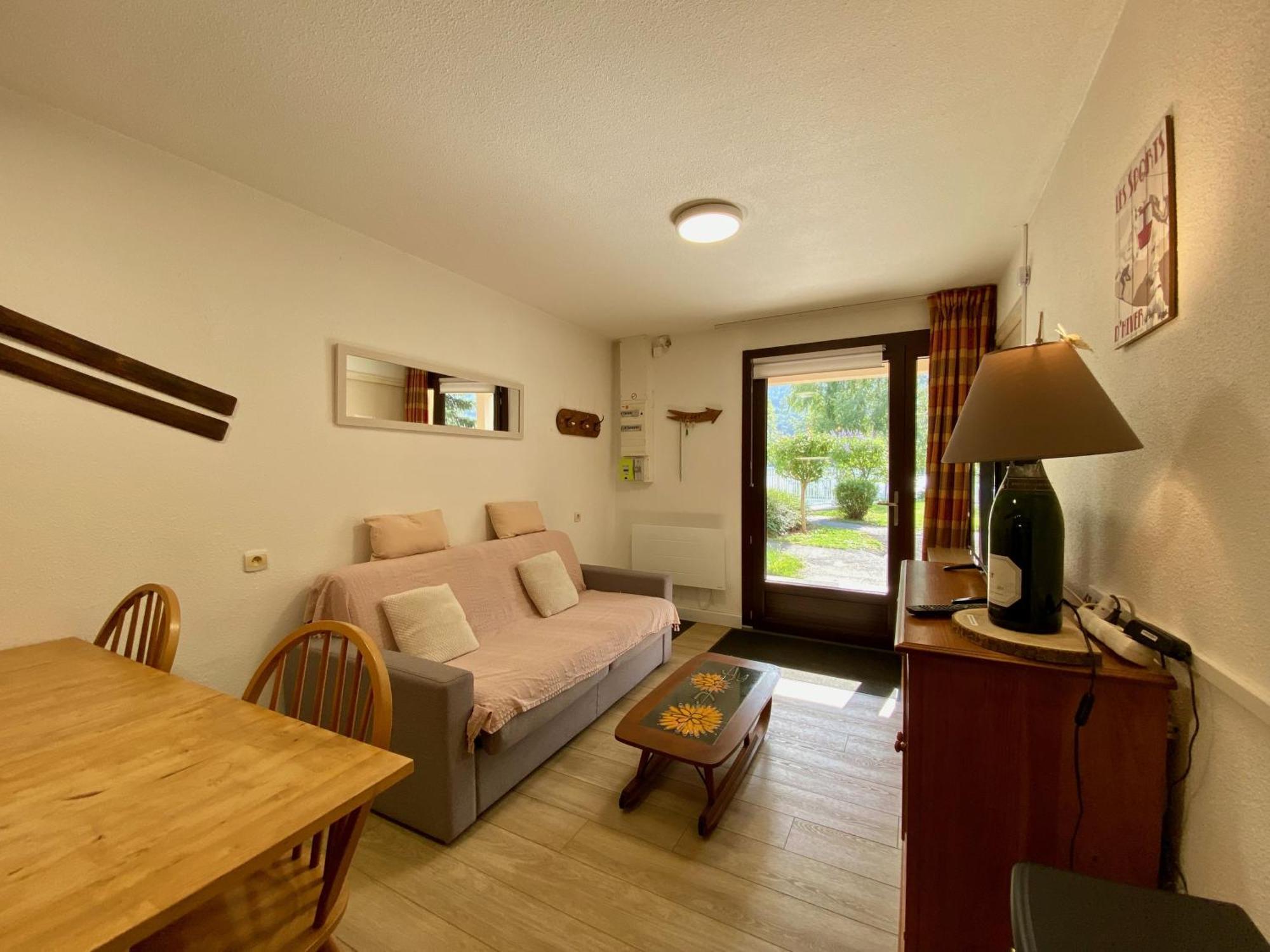 Charmant Logement De Plein Pied Avec Piscine 2* Loudenvielle Extérieur photo